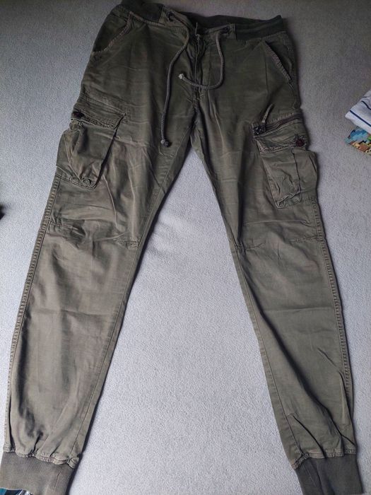Spodnie bojówki khaki rozm 32