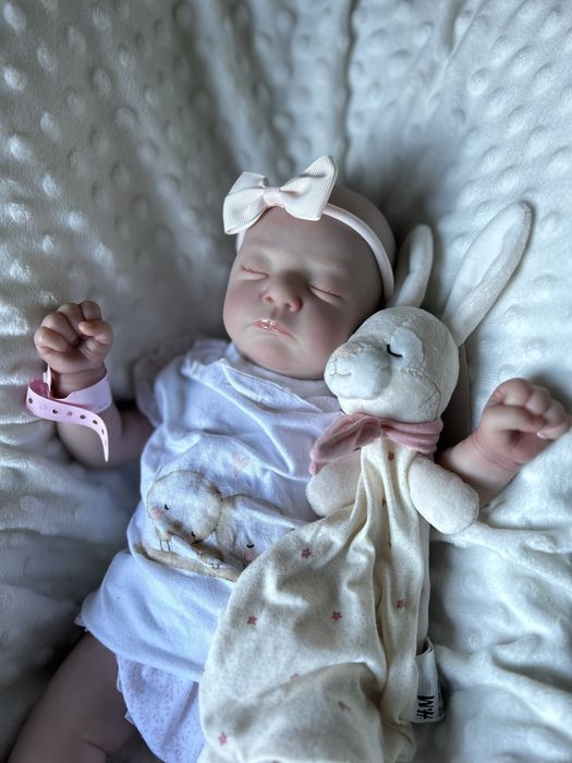 Bebé reborn com varias surpresas