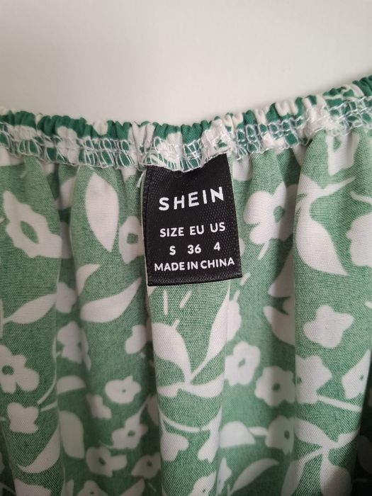 Vestido comprido ombro a ombro