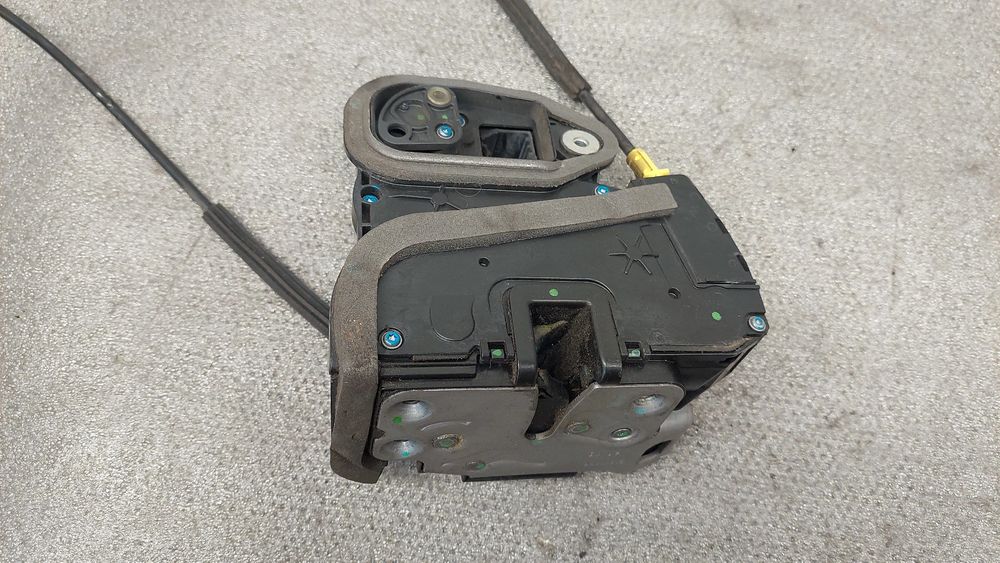Fechadura / fecho porta frente esquerdo OPEL Astra K
