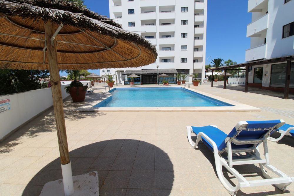 T1 Albufeira Centro | Vista Mar | Piscinas e Varanda