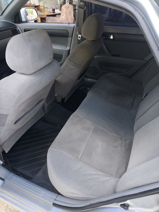 Daewoo dentra, lacetti 2013року