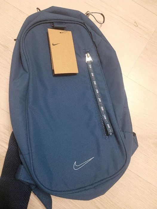 Рюкзаки FB2892 010, FB2890 010, Nike FCB.