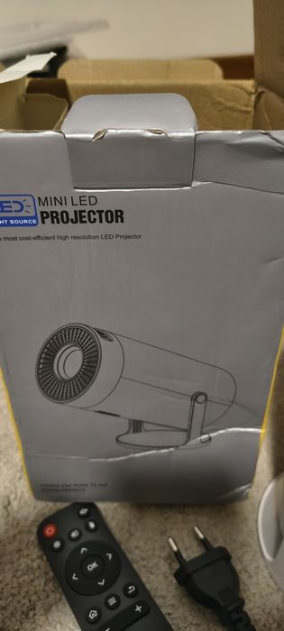 Mini projetor led