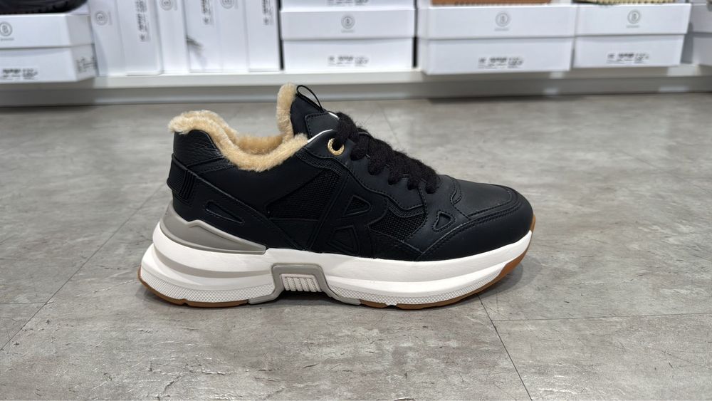 Зимові кросівки Bogner, розмір 39