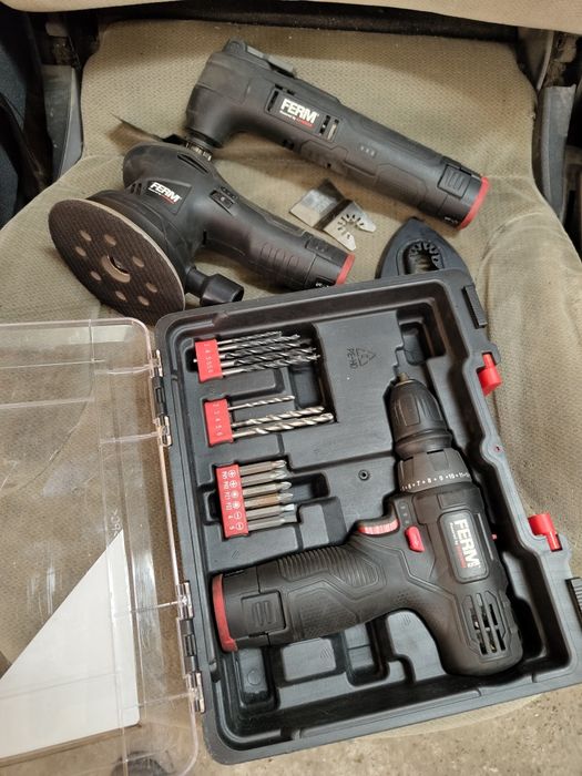 Zestaw narzędzi akumulatorowych Ferm wkrętarka szlifierka multitool