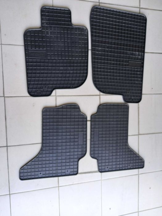 Tapetes borracha L200 cabine dupla