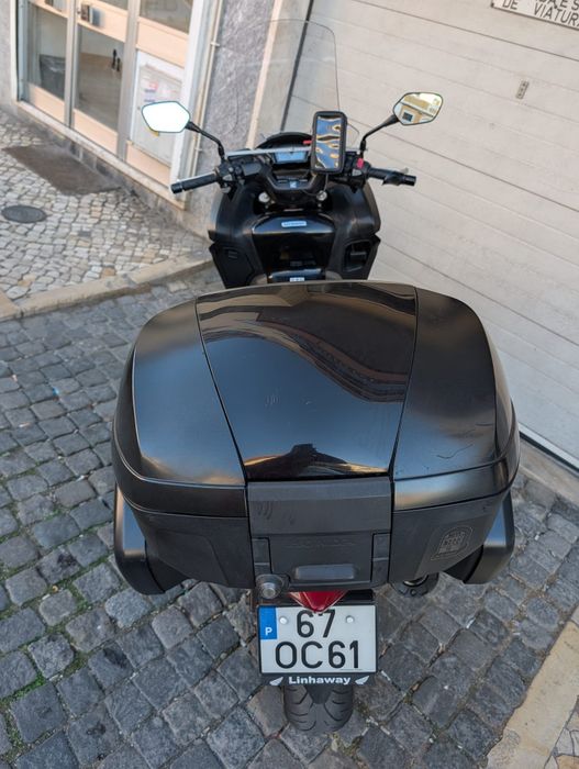Honda Integra 700cc