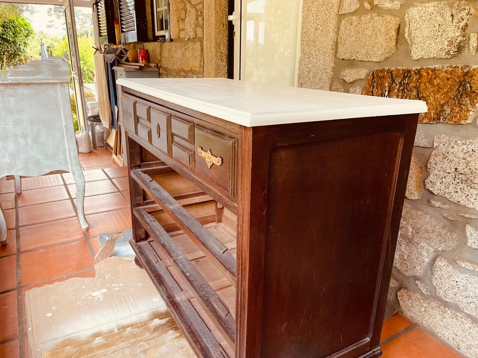 Cómoda clássica Restaurada