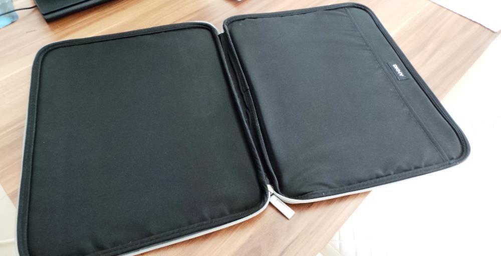 DKNY Laptop/Tablet Bag424395211256647681