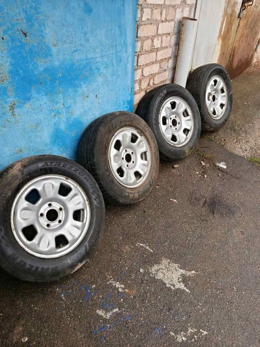 Колеса в сборе r16 на Renault Duster (рено, резина, диски)