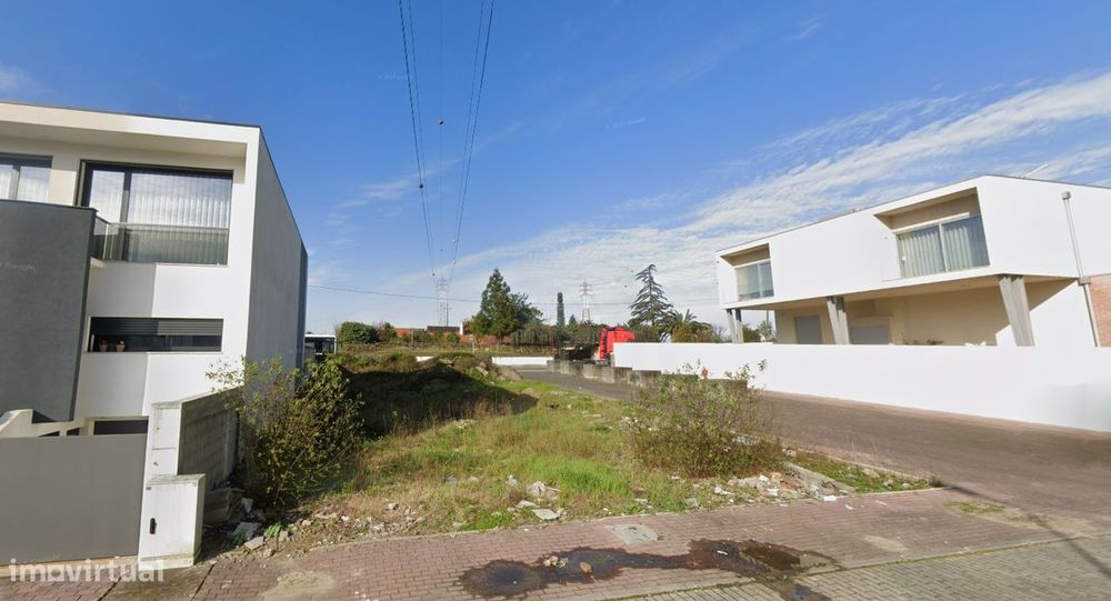 Parcela de Terreno com 381 m² - Palmeira