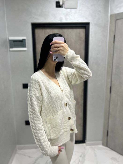 Білий кардиган PLT