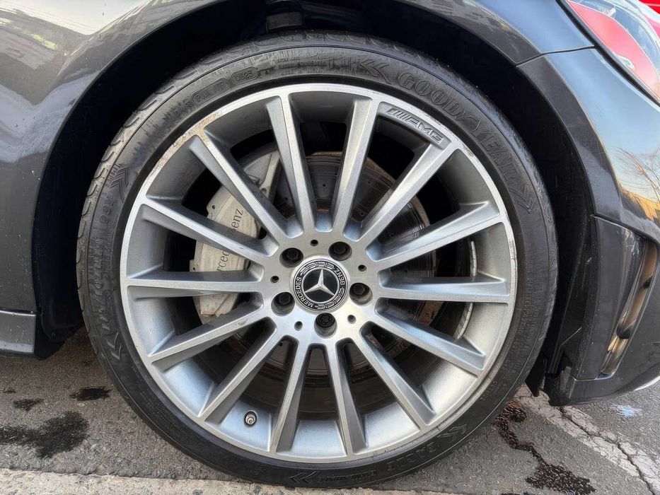 Mercedes-Benz C-Class C 300      2019