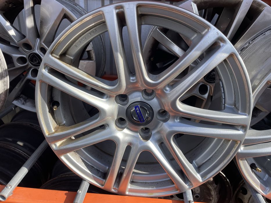 Alufelgi Volvo 17 cali 5x108, super stan!