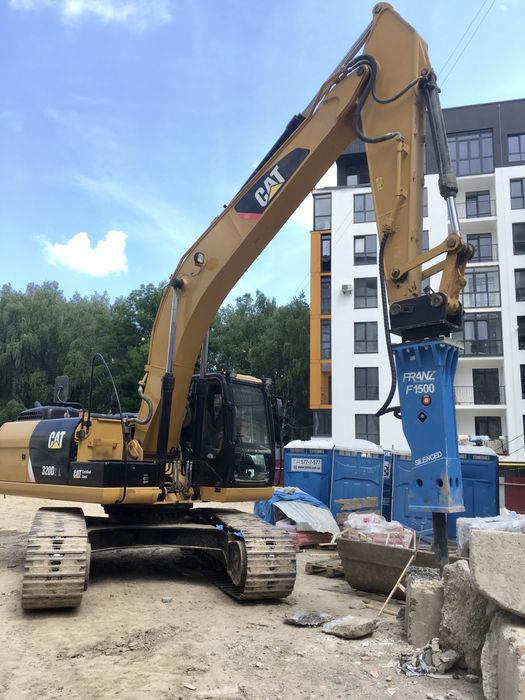 Послуги услуги оренда аренда гідромолот на Гусеничному екск.