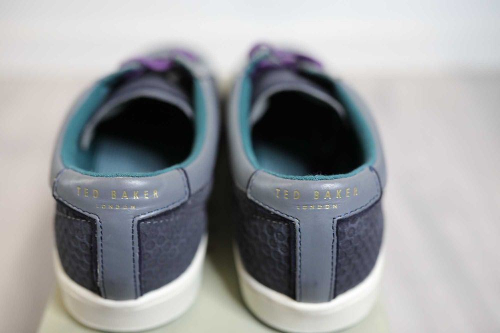 Buty Ted Baker R.46 
Sneakersy Dk Grey