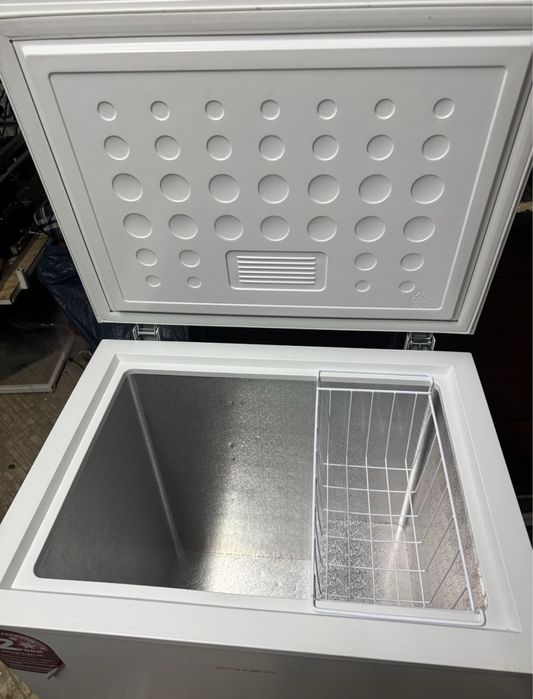 Морозильна скриня Grunhelm 145л