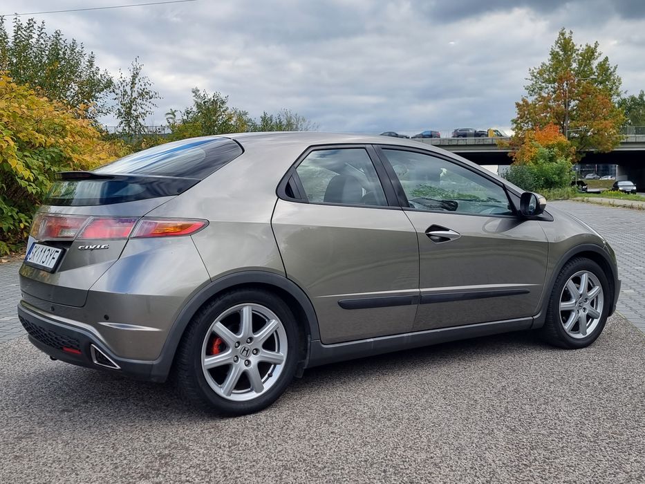 Honda Civic 1.8 140 km salon pl
