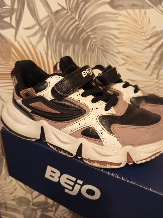 Sprzedam buty rozm. 35