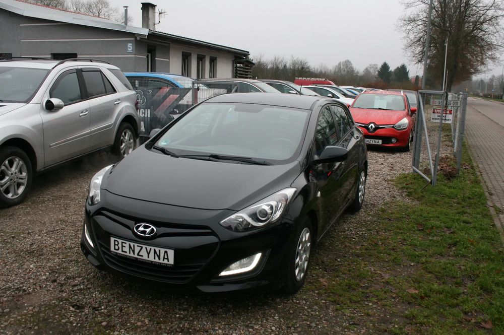 Hyundai I30 Bezwypadkowy  1.6 benzyna  Skrzynia AUTOMAT .tylko 115tys przebieg