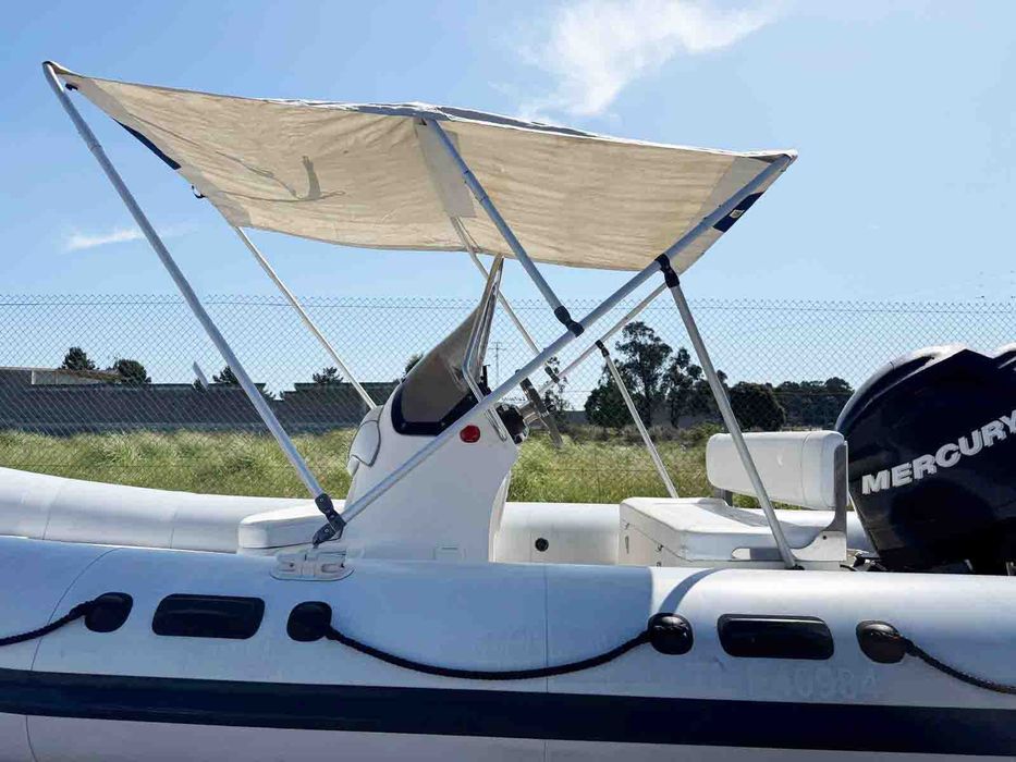 Barco Semirígido VALIANT 570 - Motor MERCURY 100 cv  com atrelado NOVO