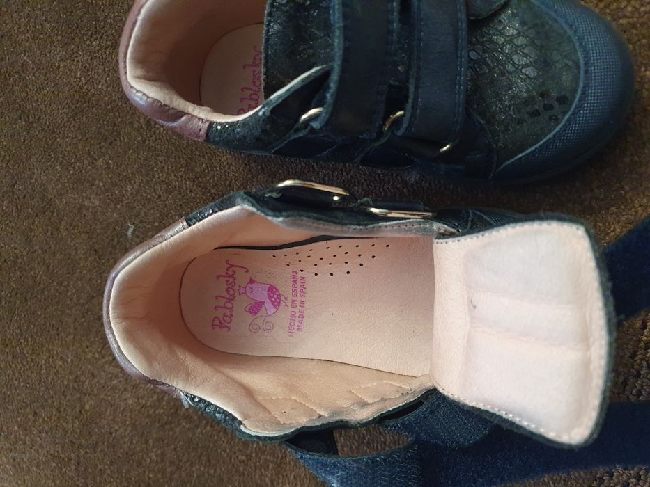 Botas de pele pavlovski menina