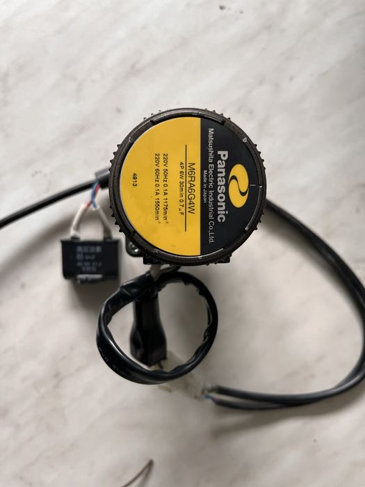 Panasonic M6RA6G4W AC Servo Motor W/Gear Box M6GA12.5B