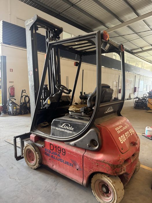 Empilhador E 18 Linde (usado) elétrico