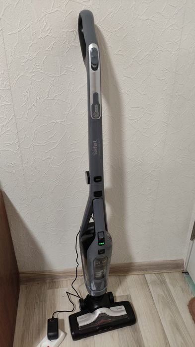 Вертикальний бездротовий пилосос Bosch Flexxо ser4(25,2V),Tefal Dual Force(21,6V)2in1