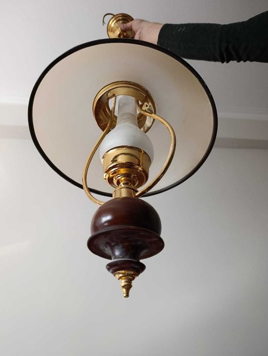 Candeeiro de teto em latão