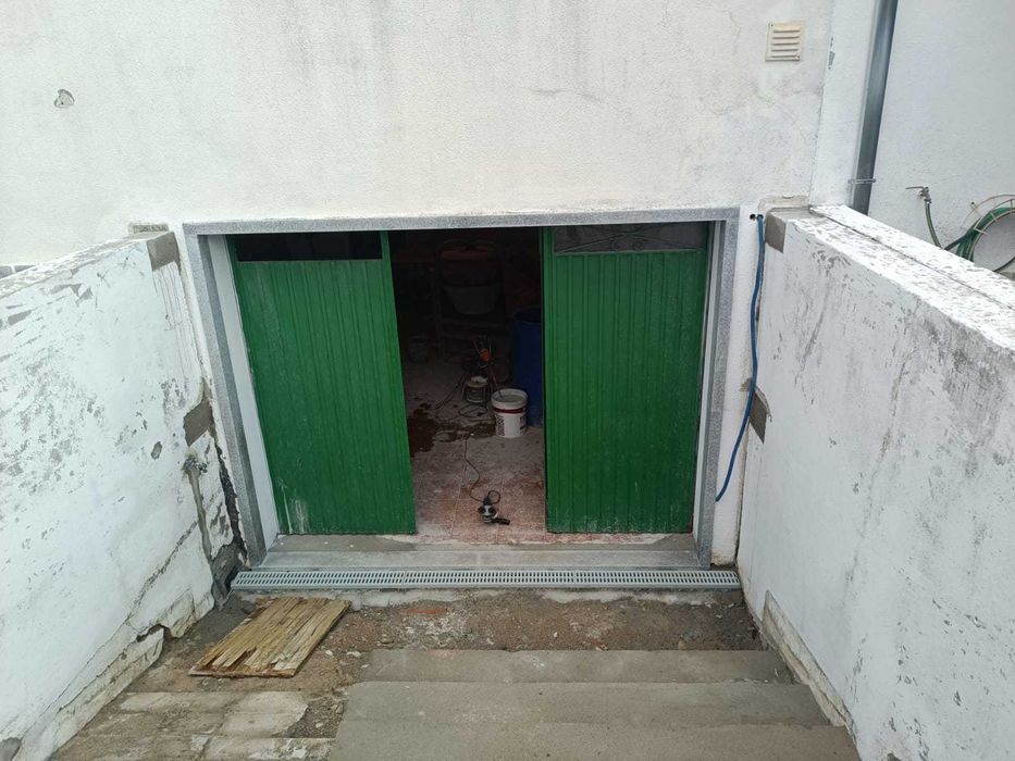 Portão garagem cor verde