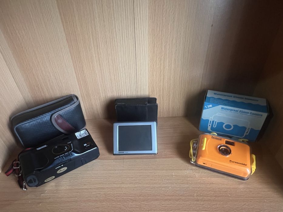 Vendo 2 camaras fotograficas e 1 gps