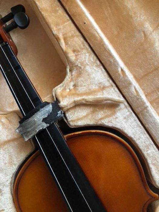 Violino Ashton 4/4 com estojo e arco