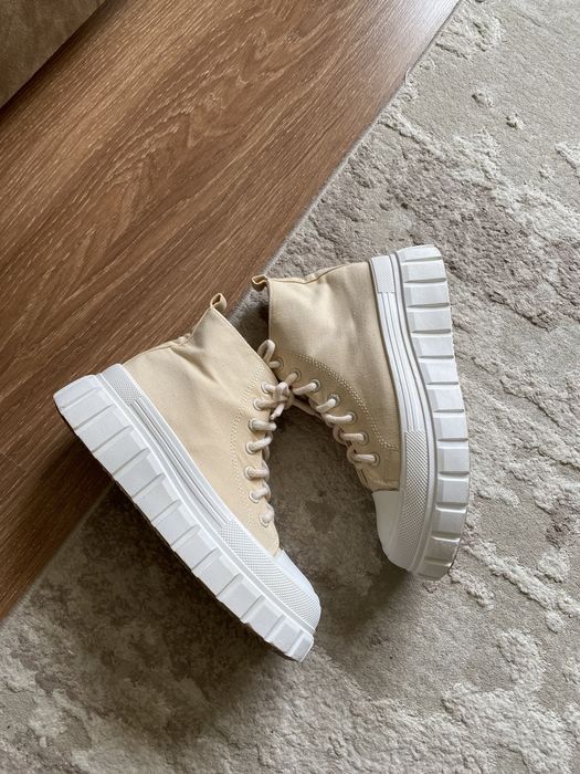 Кеди в ідеальному стані