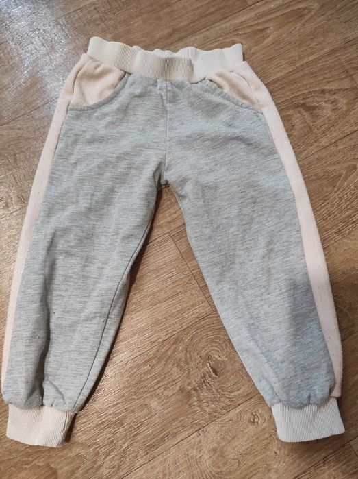 Штанці на дівчинку