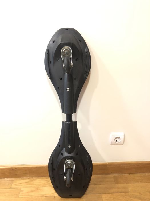 Skate street surfing