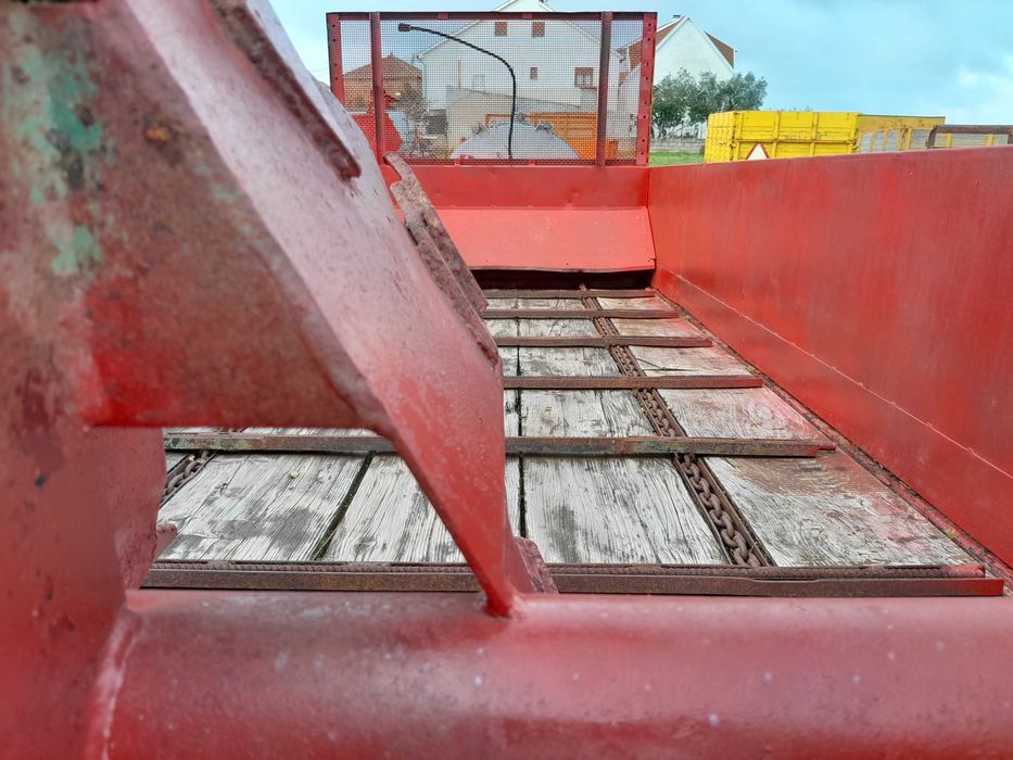 Reboques espalhadores de estrume