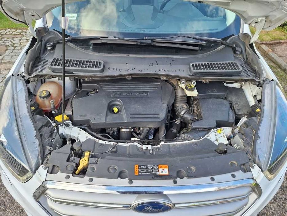 Samochod ford kuga