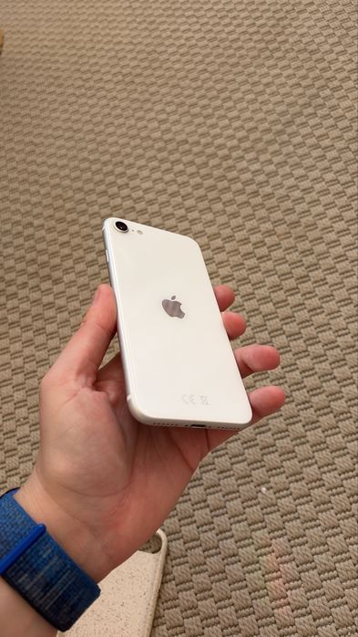 Iphone SE 2020 (64 gb, 79% baterii)