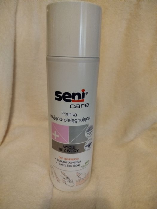Pianka myjąco pielęgnująca Seni Care 1szt