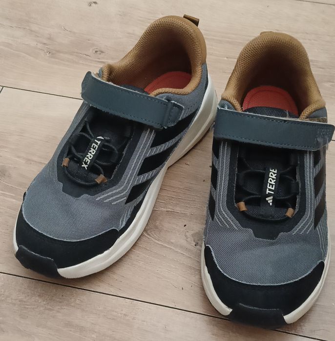 Buty dziecięce adidas Terrex Trailmaker 2 r. 35, rzep. BEZ WAD