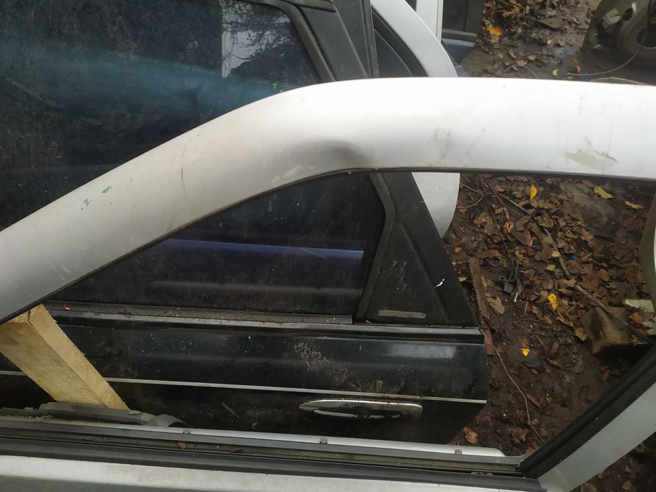 Дверка ліва перед Форд Ескорт Мк7 Escort Mk7