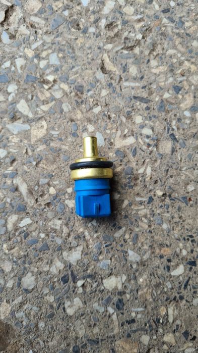 Датчик температури охолоджувальної рідини AS2002