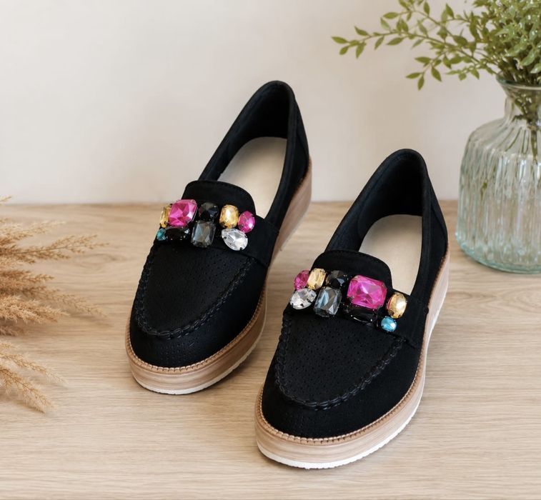 Nowe mokasyny zamszowe firmy Bella roz 38