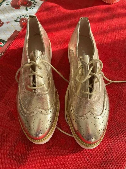 Sapatos Gold N40