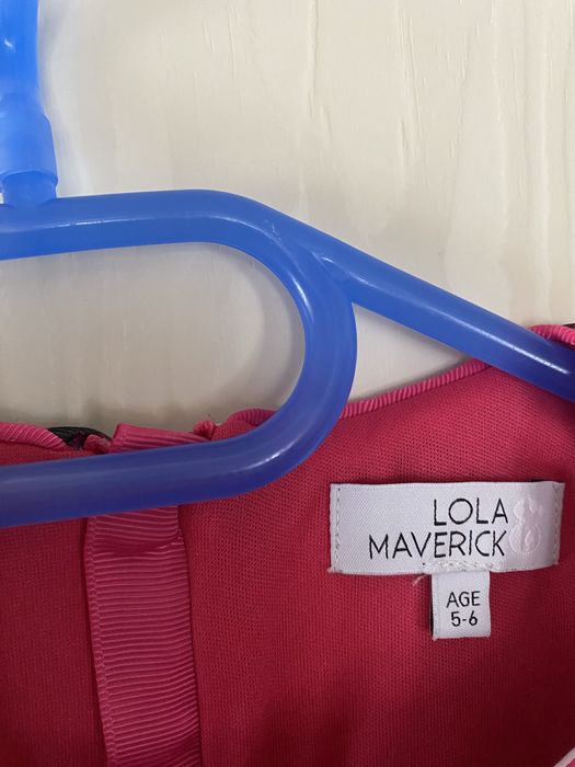 Праздничное  плятье для девочки 5-6 лет