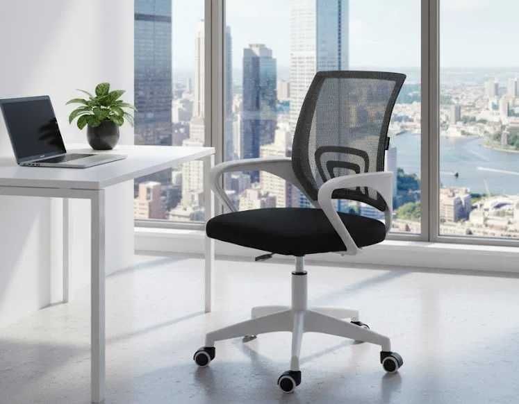 Стілець комп'ютерний на колесах НОВИЙ