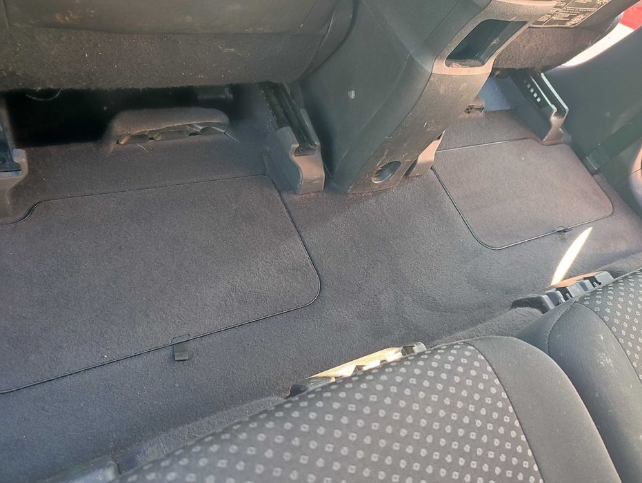 Toyota Verso 2.2 л. 7 місць