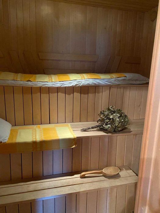 Продається 2-х поверховий, цегляний будинок, готовий до проживання.